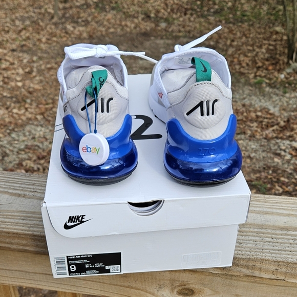 New Men's Nike Air Max 270 White Game Royal Blue Size (Tried On Once) - Picture 9 of 16